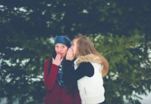 Tabloidimieli: Miksi kulutamme julkkisjuoruja Tabloidimieli